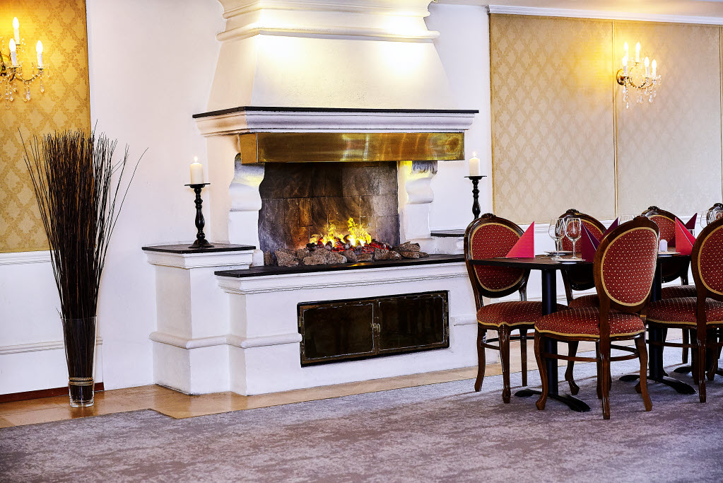 Photo by: Christine Stokkebryn Open fire in reataurant